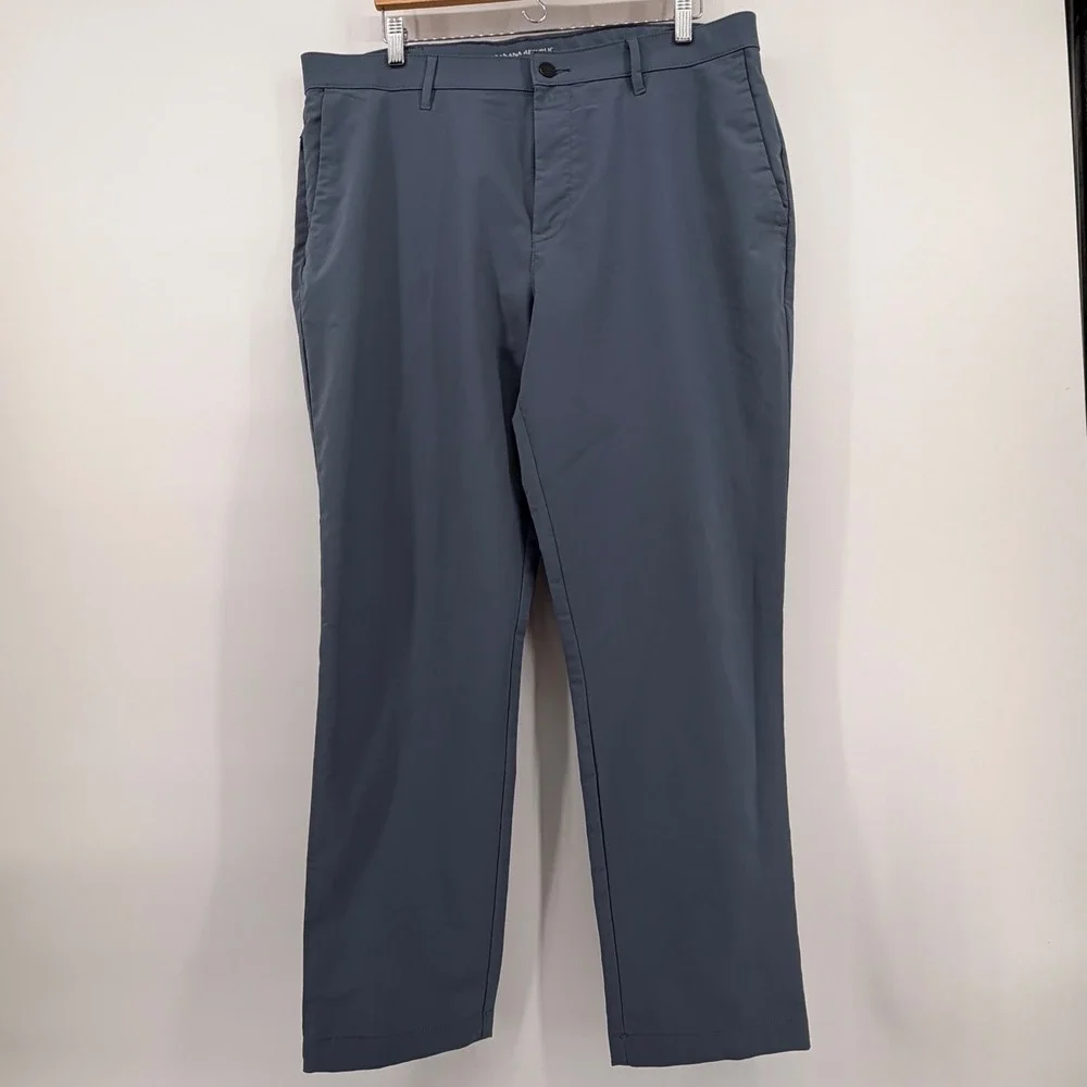 Banana Republic Mens 38x30 Blue Gray Performance Pants Flat Front Straight Leg
